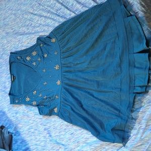 Torrid 0 dressy teal top EUC